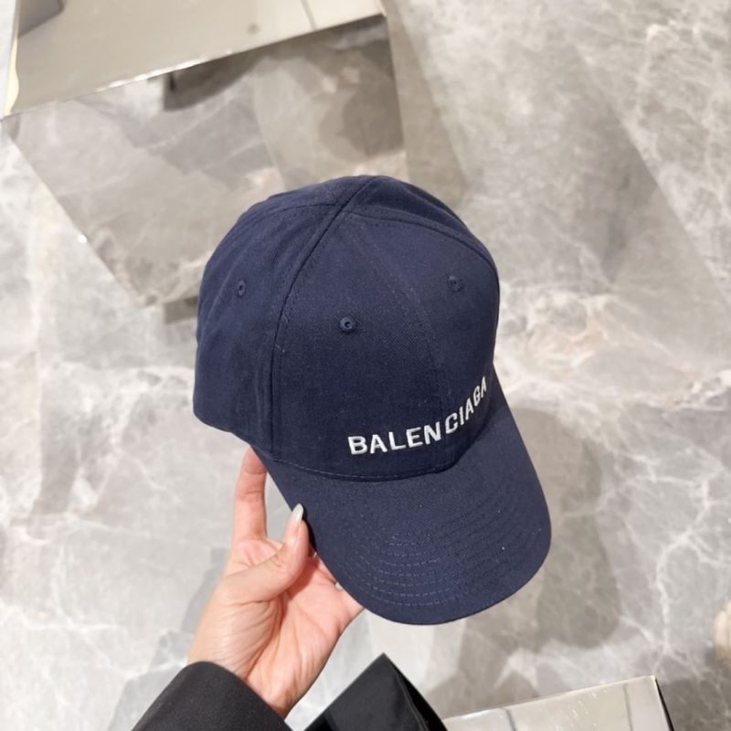 BALENCIAGA